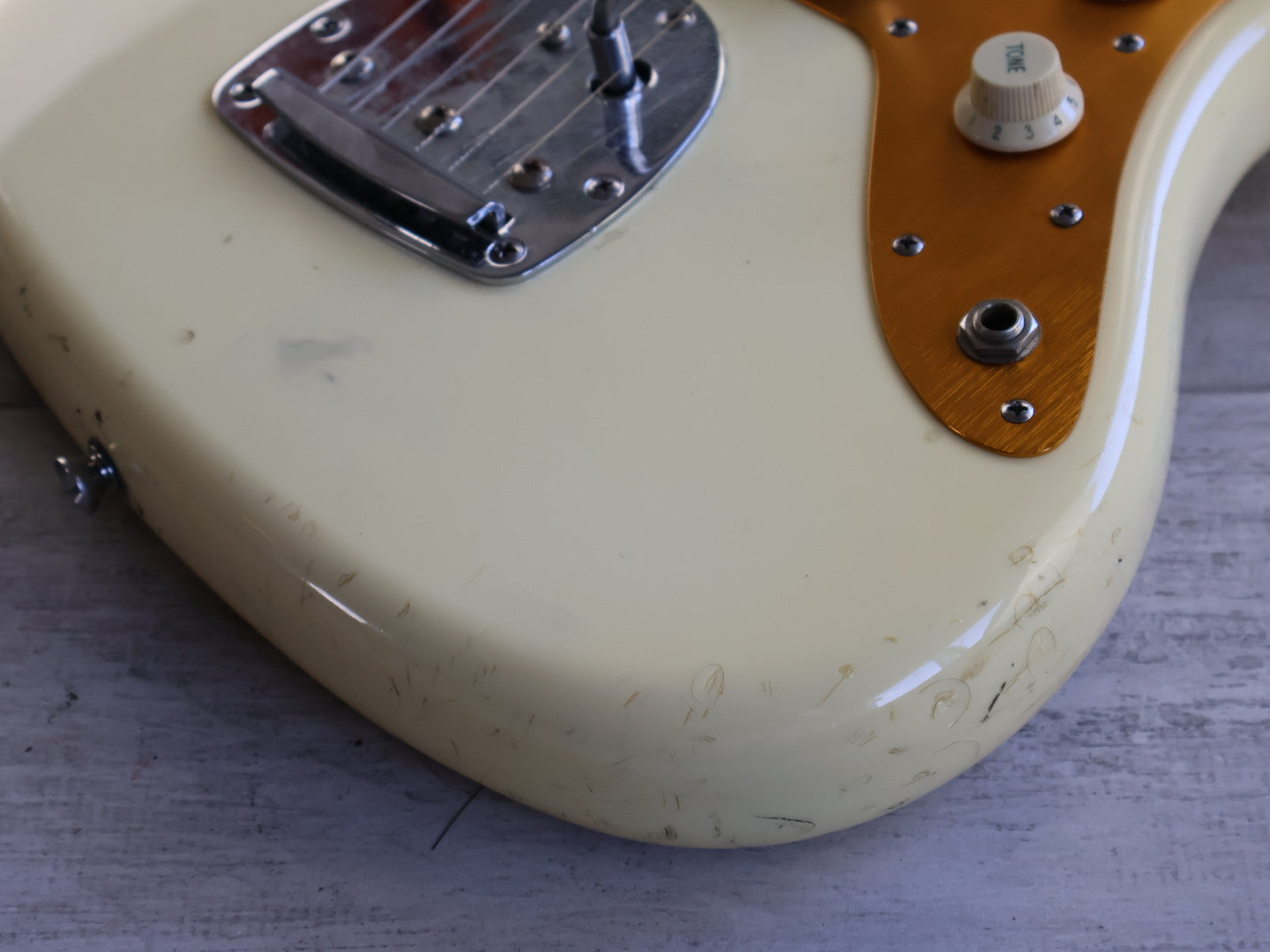 2014 Squier "J Mascis" Jazzmaster w/Rosewood Fingerboard (Vintage White/Gold)