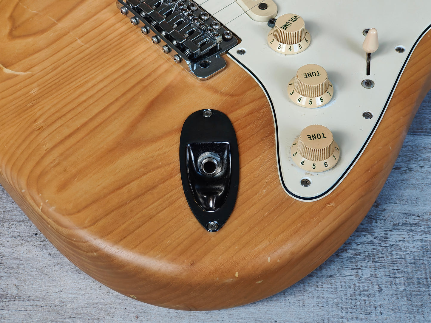 1993 Fender Japan ST72-65 '72 Reissue Scalloped Stratocaster (Natural Ash)