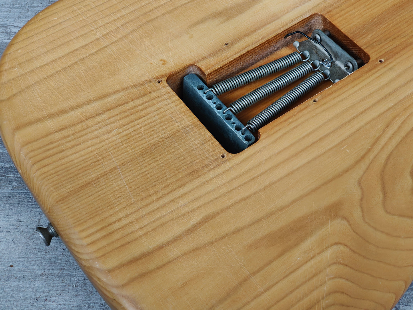 1993 Fender Japan ST72-65 '72 Reissue Scalloped Stratocaster (Natural Ash)