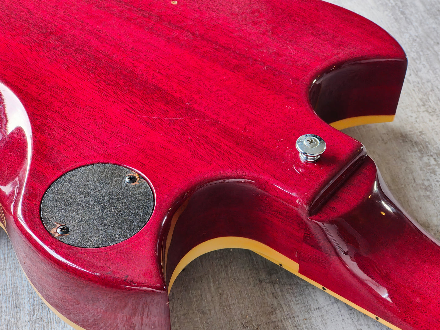 1977 Yamaha Japan SG-700 Double Cutaway (Cherry Sunburst)