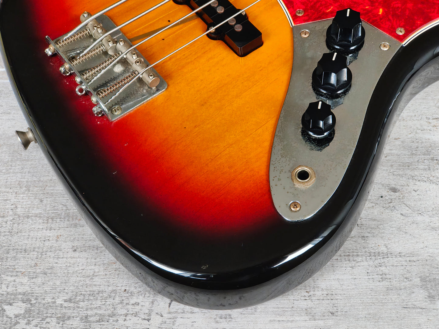 2000 Fender Japan (by Tokai) JB62-58 '62 Reissue Jazz Bass (Sunburst)