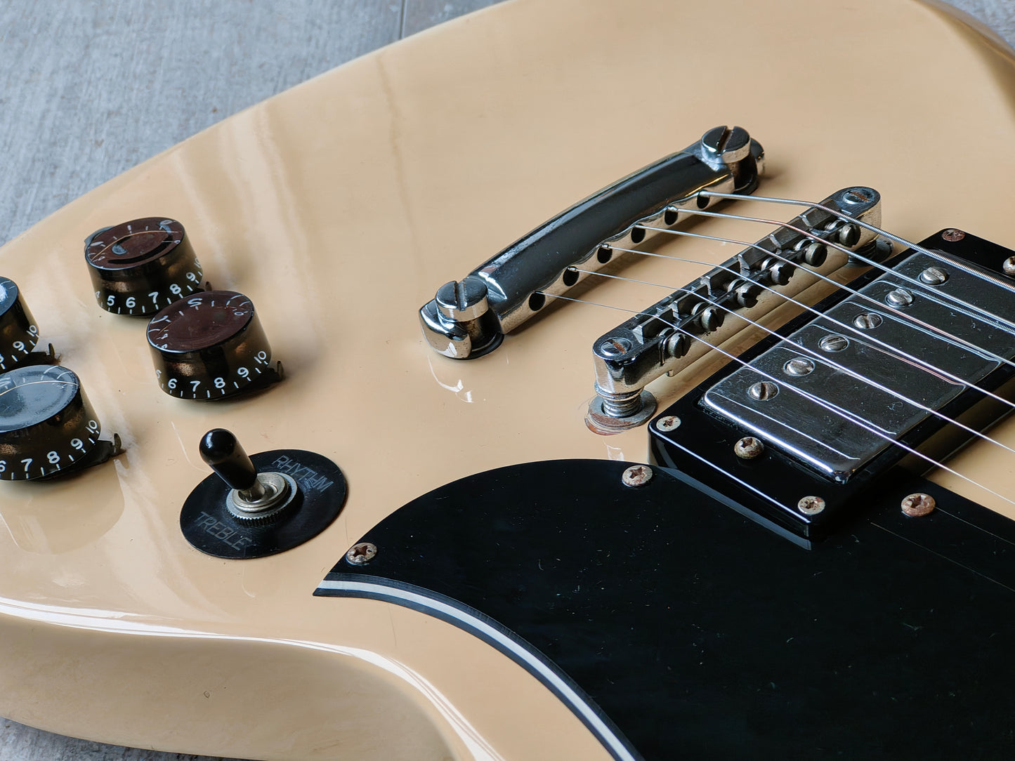 1990 Samick SG-7 Japanese Market Double Cutaway (Aged White)