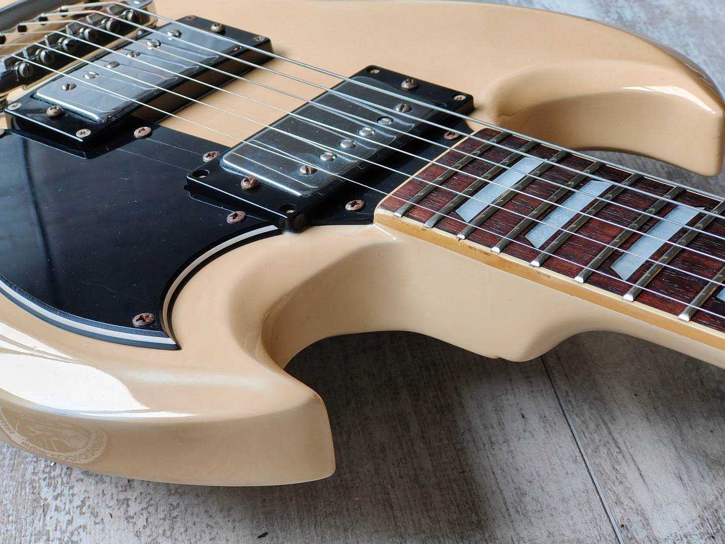 1990 Samick SG-7 Japanese Market Double Cutaway (Aged White)