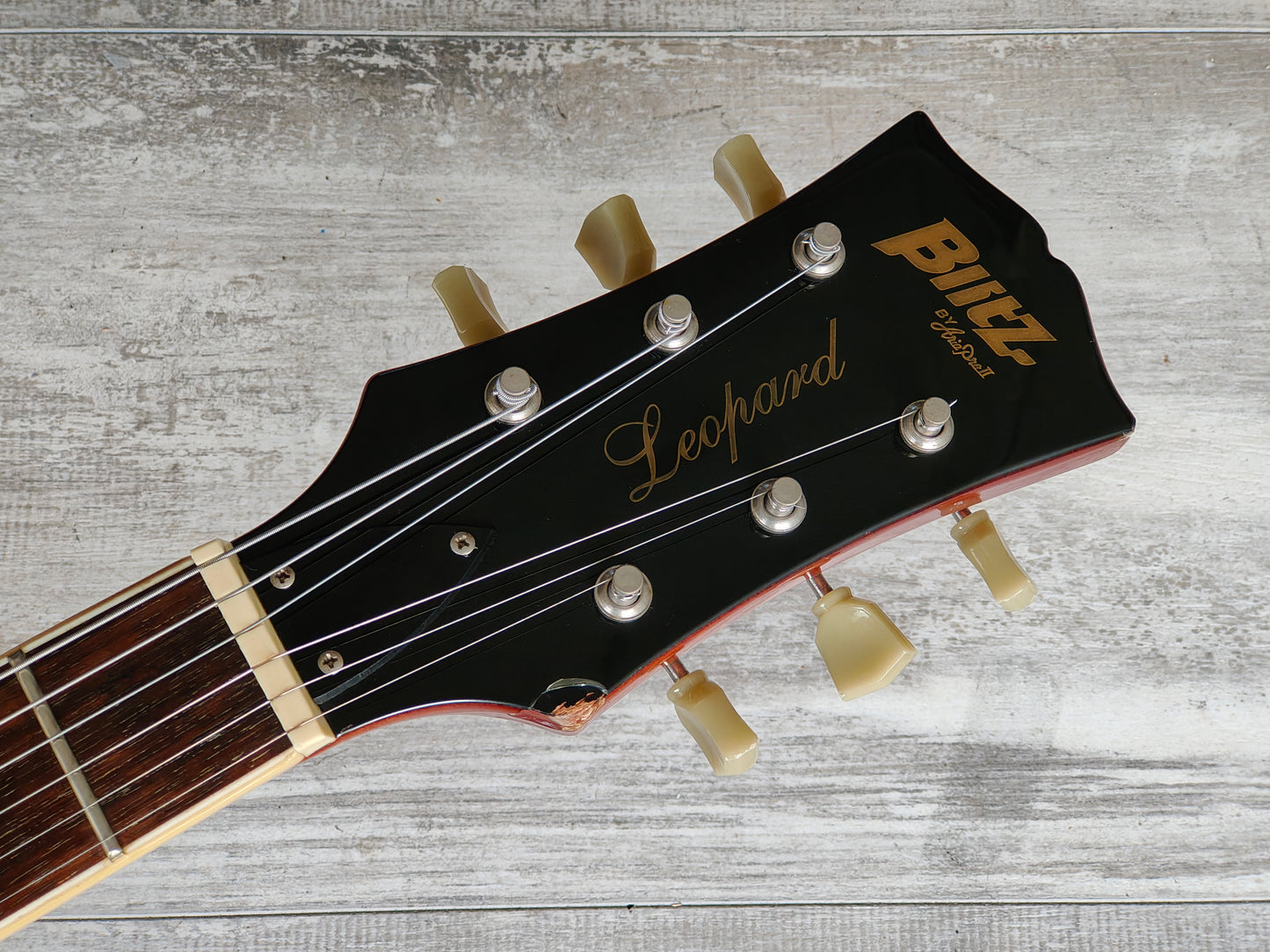Blitz by Aria Pro II Leopard Les Paul Standard (Goldtop)
