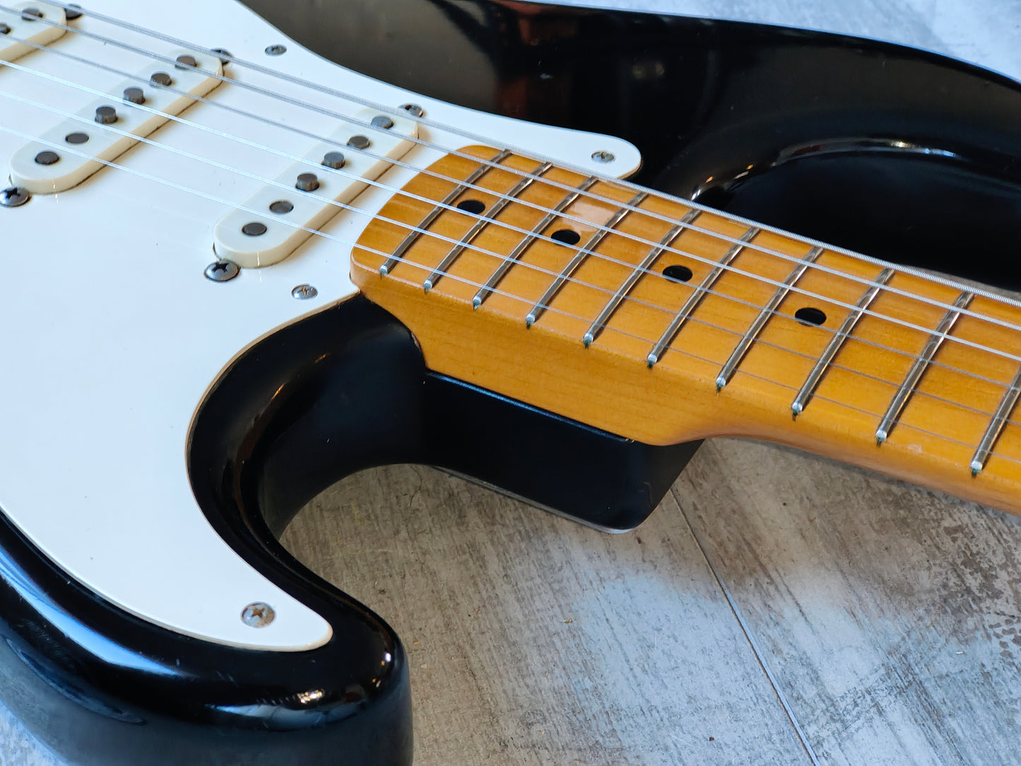 1989 Fender Japan ST54-900 '54 Reissue Stratocaster w/USA Pickups (Black Nitro)