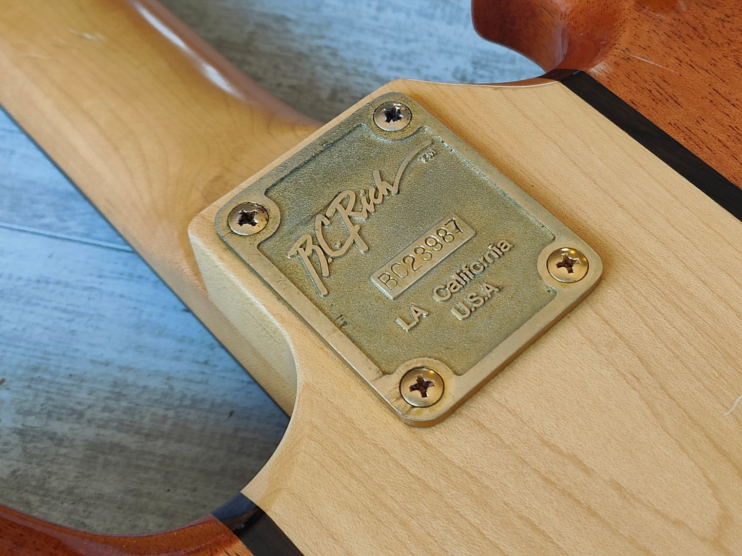 1990 BC Rich Japan MG-1101N Mockingbird (Natural/Brown)