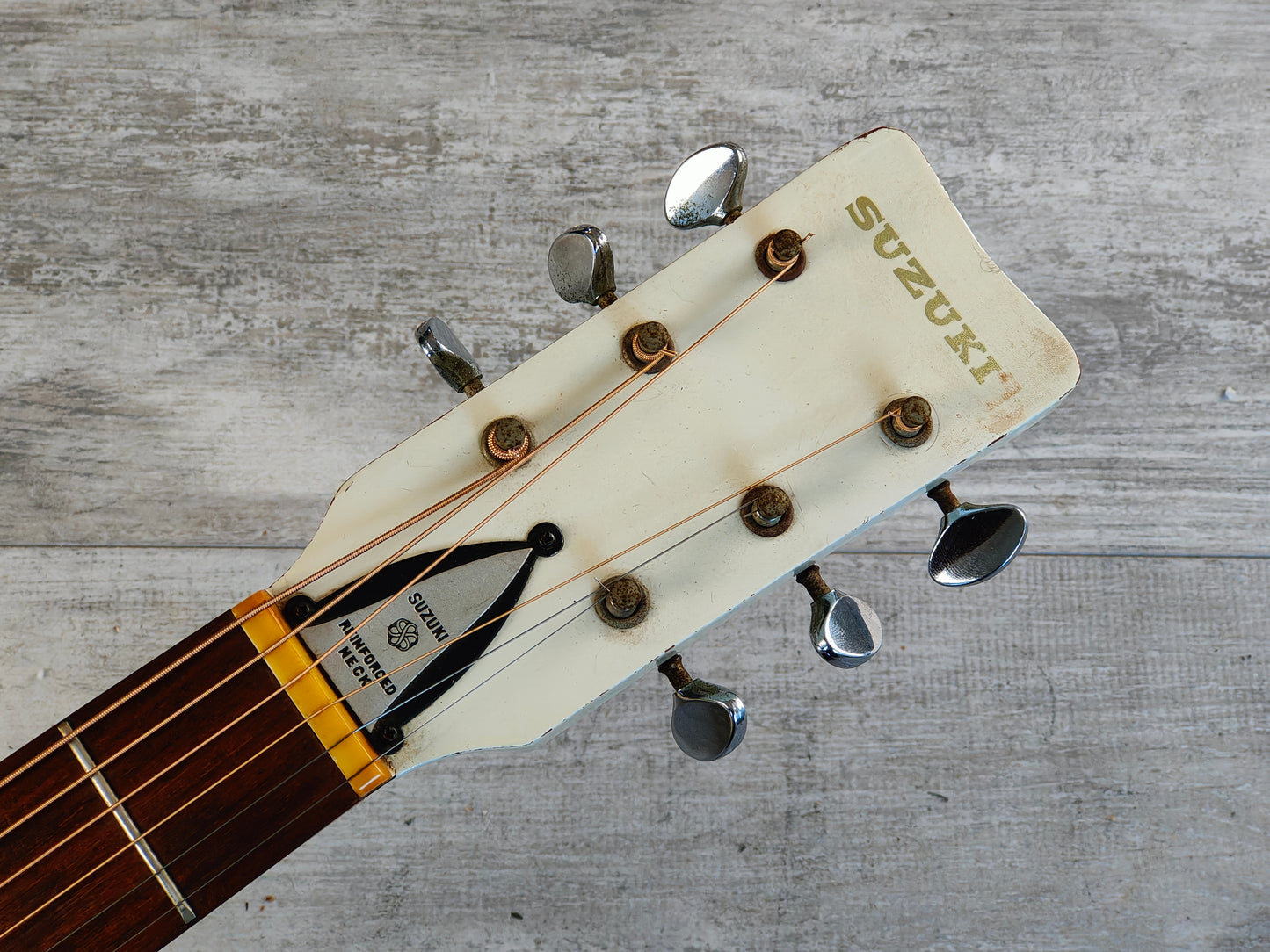 1970's Suzuki Japan F-90W Folk Acoustic Guitar (White)