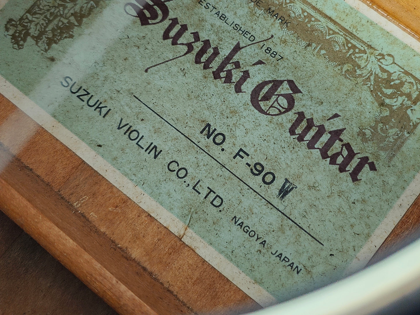 1970's Suzuki Japan F-90W Folk Acoustic Guitar (White)