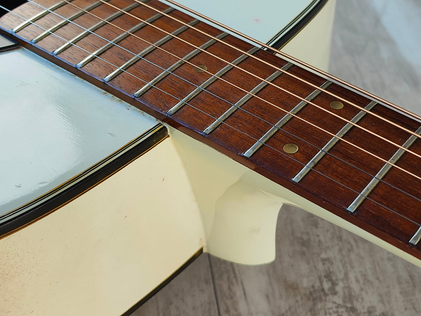 1970's Suzuki Japan F-90W Folk Acoustic Guitar (White)