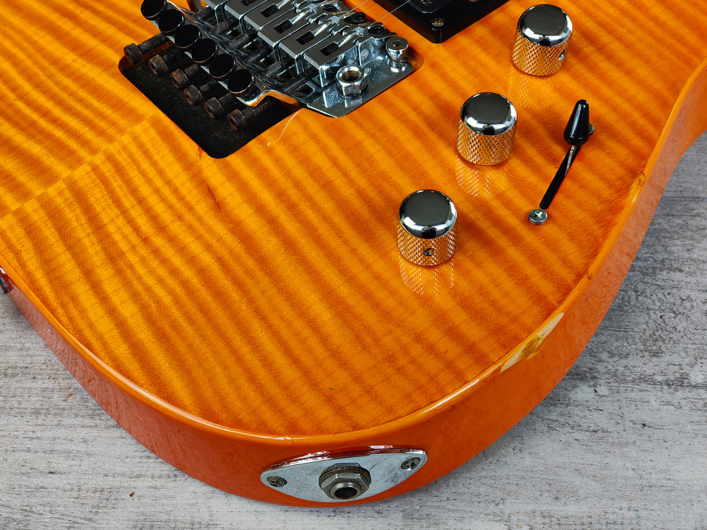 1998 Jackson Stars Japan ADK-905 Arch Top Dinky Superstrat (Flame Amber)