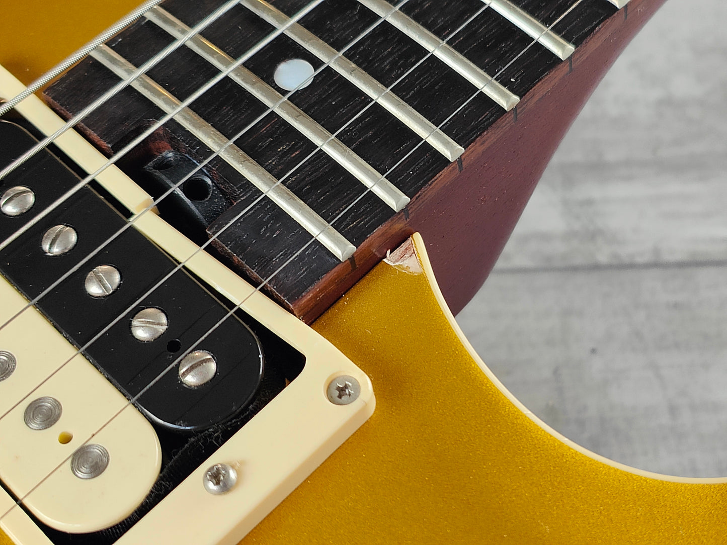 2010 Greco EW-88 Double Cutaway (Gold Top)