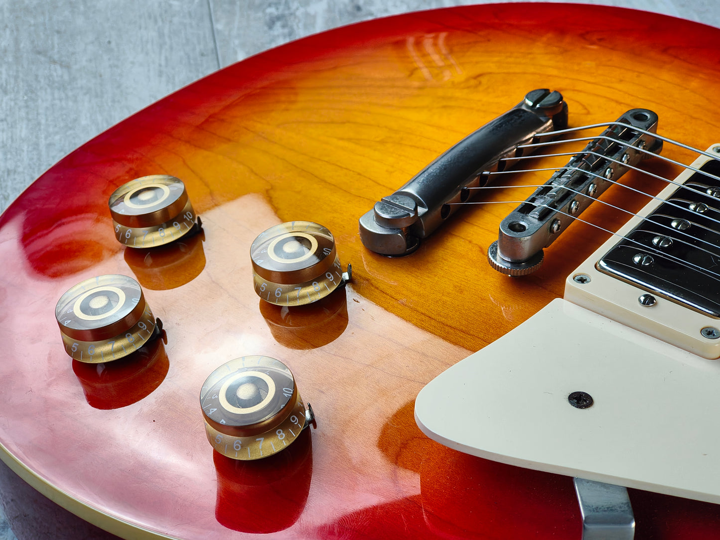 2012 Tokai Japan LS-115 Love Rock Les Paul Standard (Cherry Sunburst)