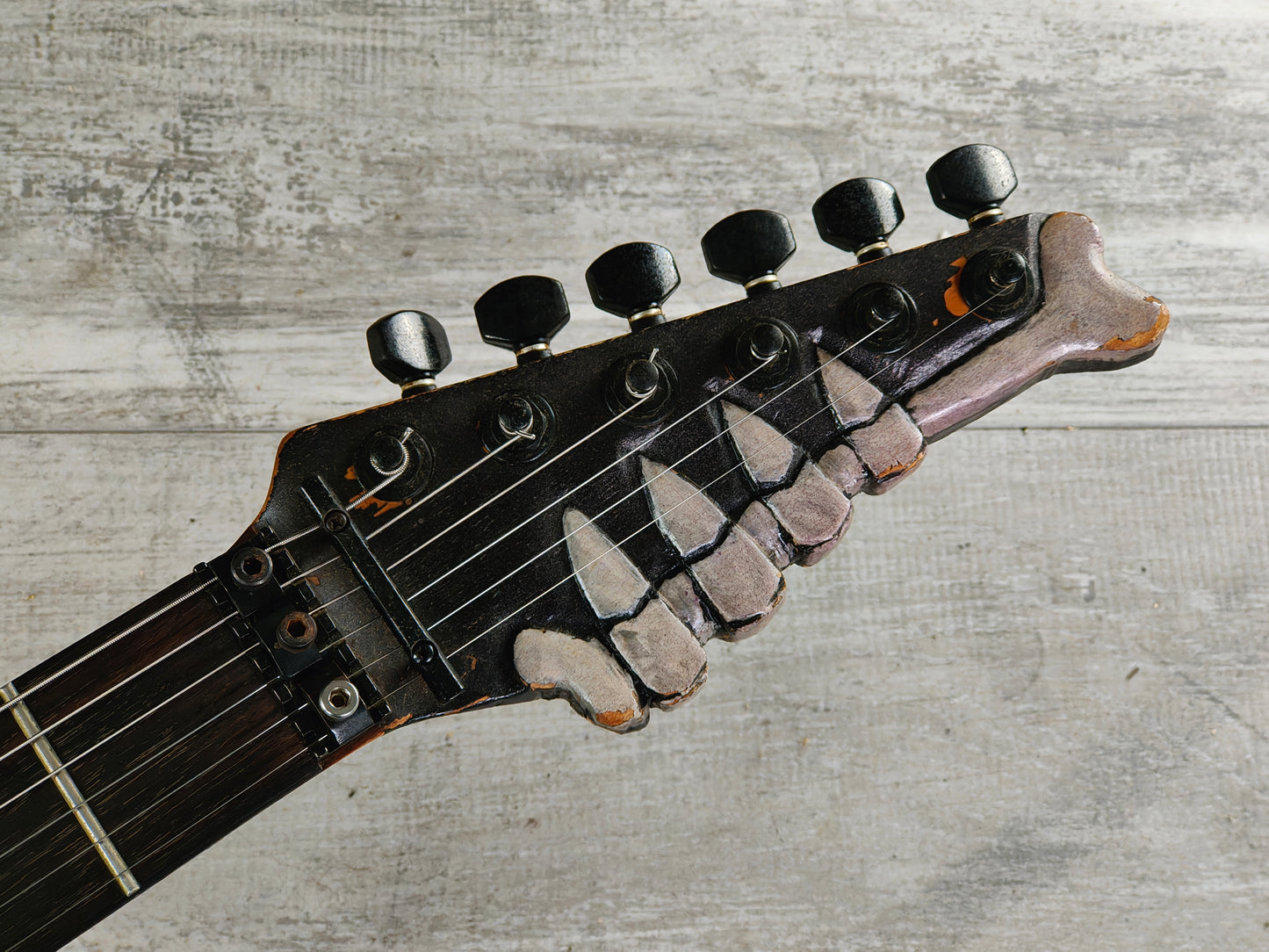 1980's Charvel Japan Model 2 (I don't know what else to say)