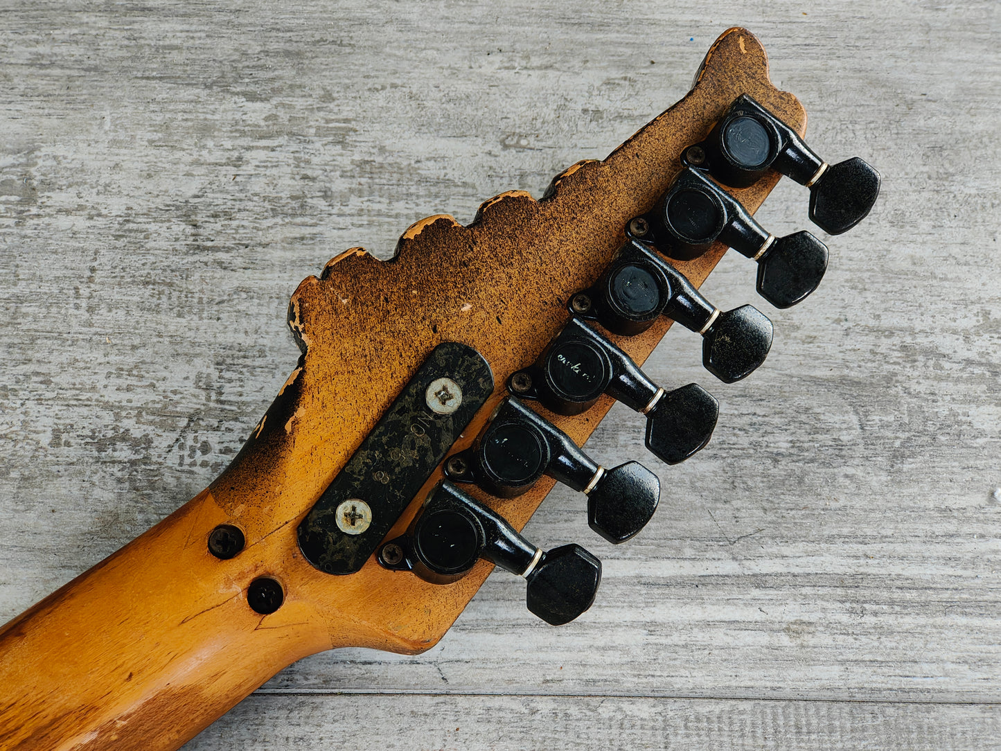 1980's Charvel Japan Model 2 (I don't know what else to say)