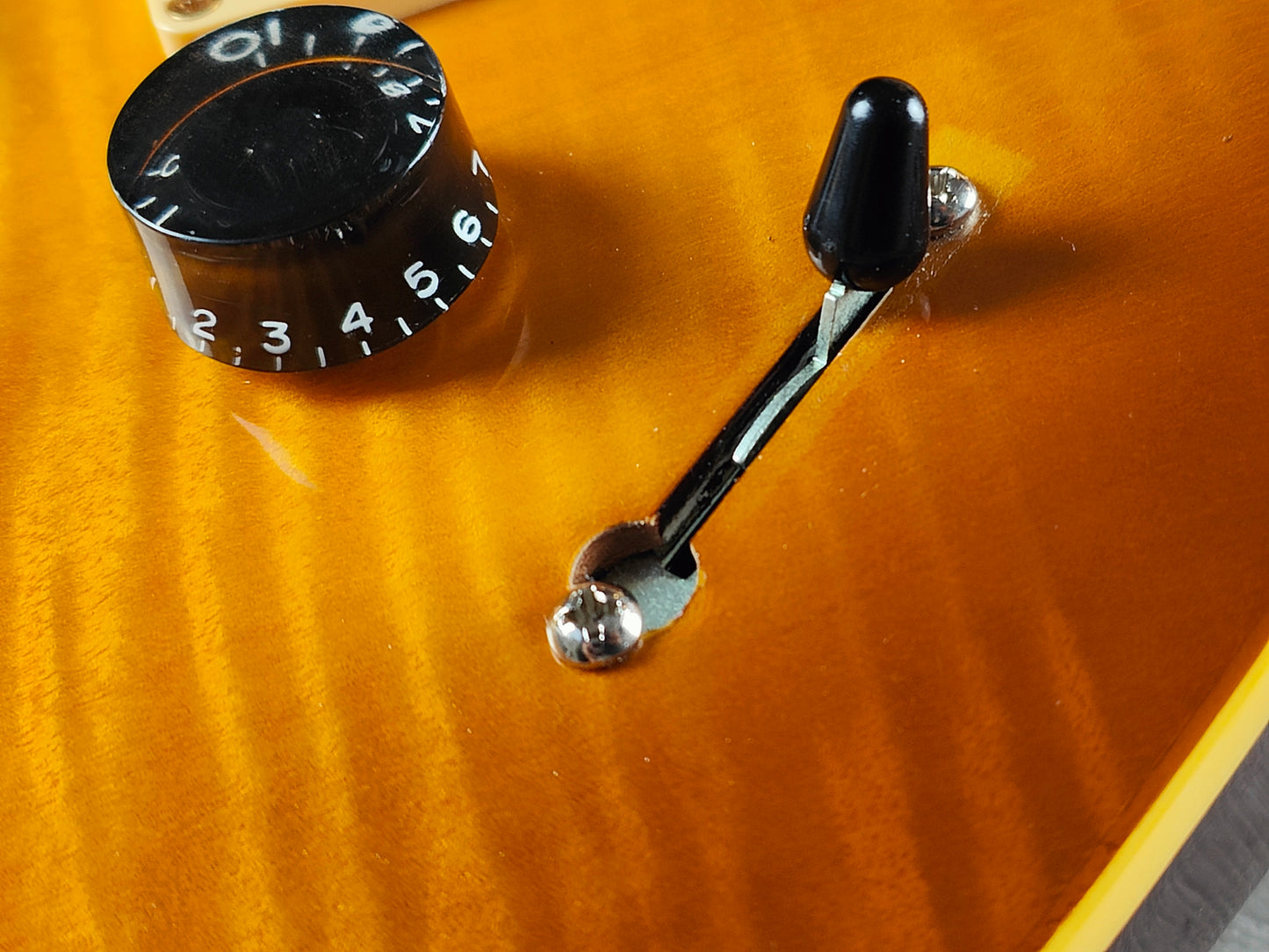 FC & Anboy Japan GF-55 Double Cutaway (Brown Sunburst)