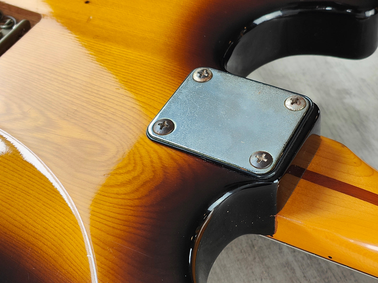 1977 Navigator (by ESP Japan) Esparto SP-01 '62 Reissue Stratocaster (Brown Sunburst)