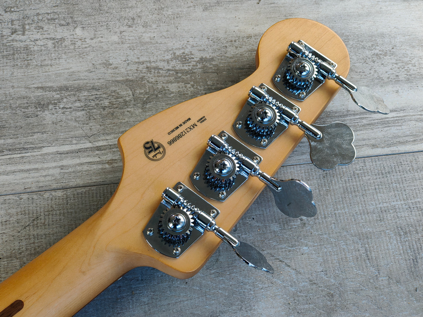 2021 Fender Player Plus Precision Bass - Pau Ferro Fingerboard (3-Color Sunburst)