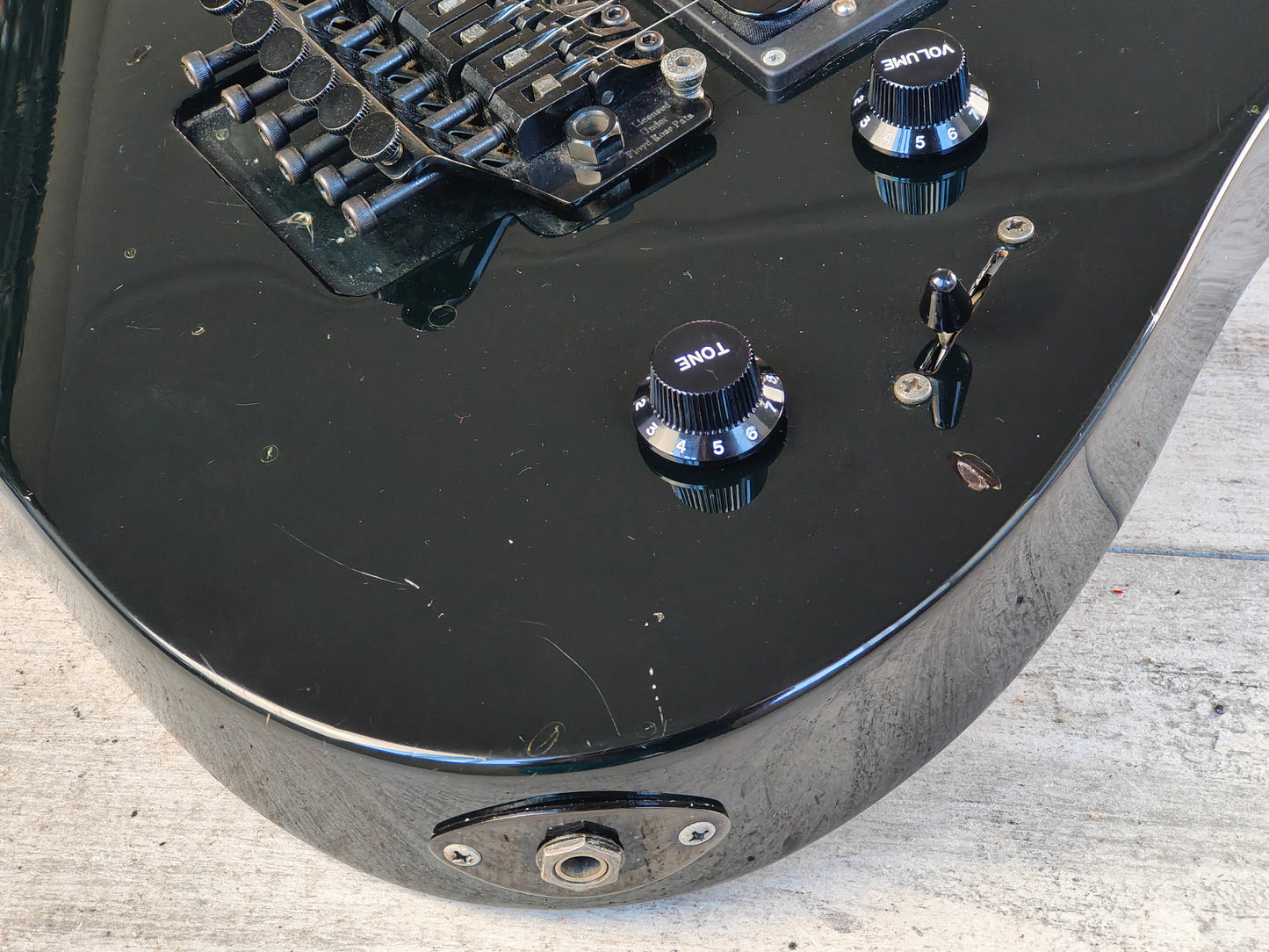 1991 Charvel Jackson Japan DK-070-HSH Dinky (Black)