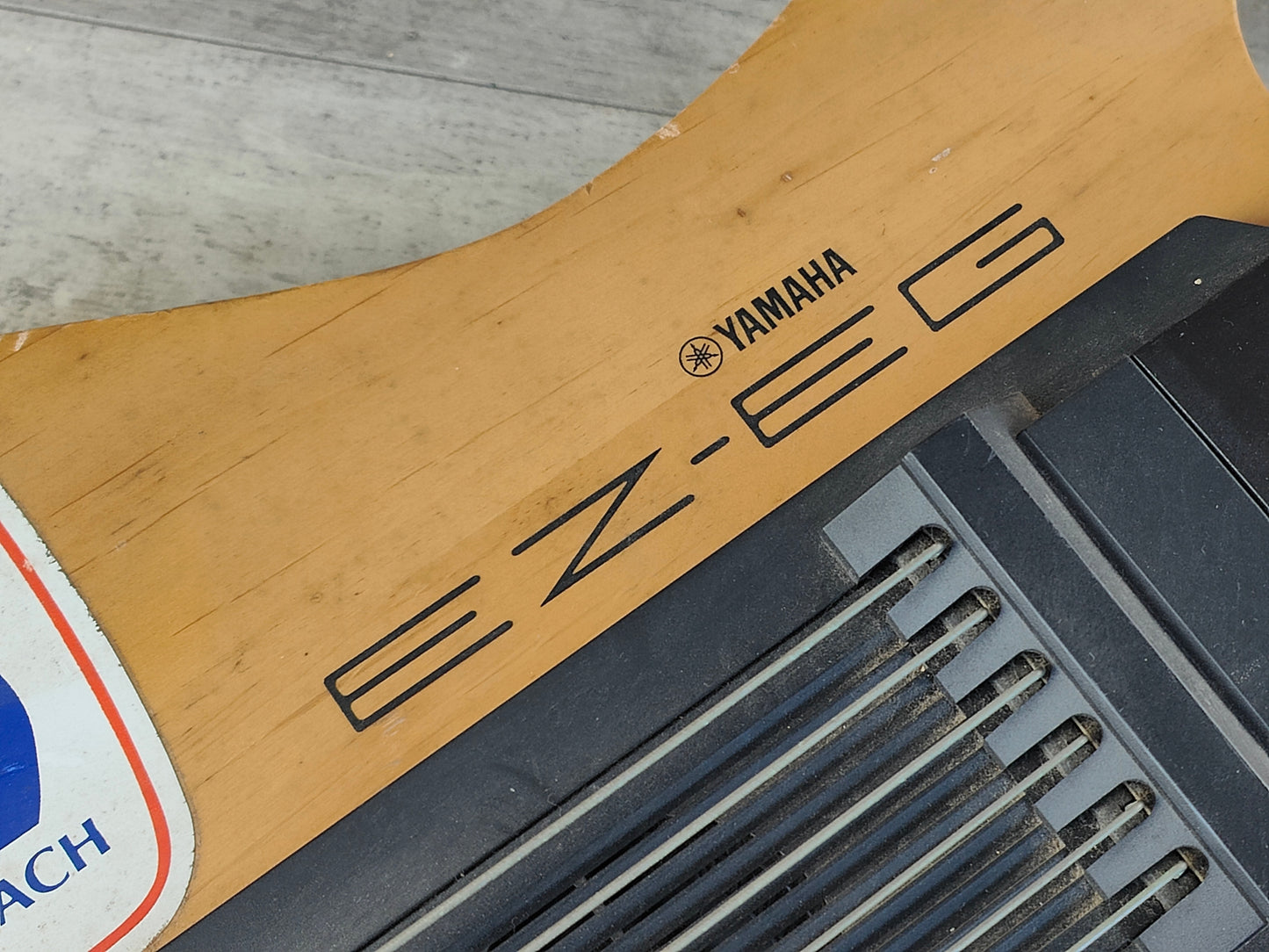 2002 Yamaha EZ-EG Easy Guitar/Midi Controller