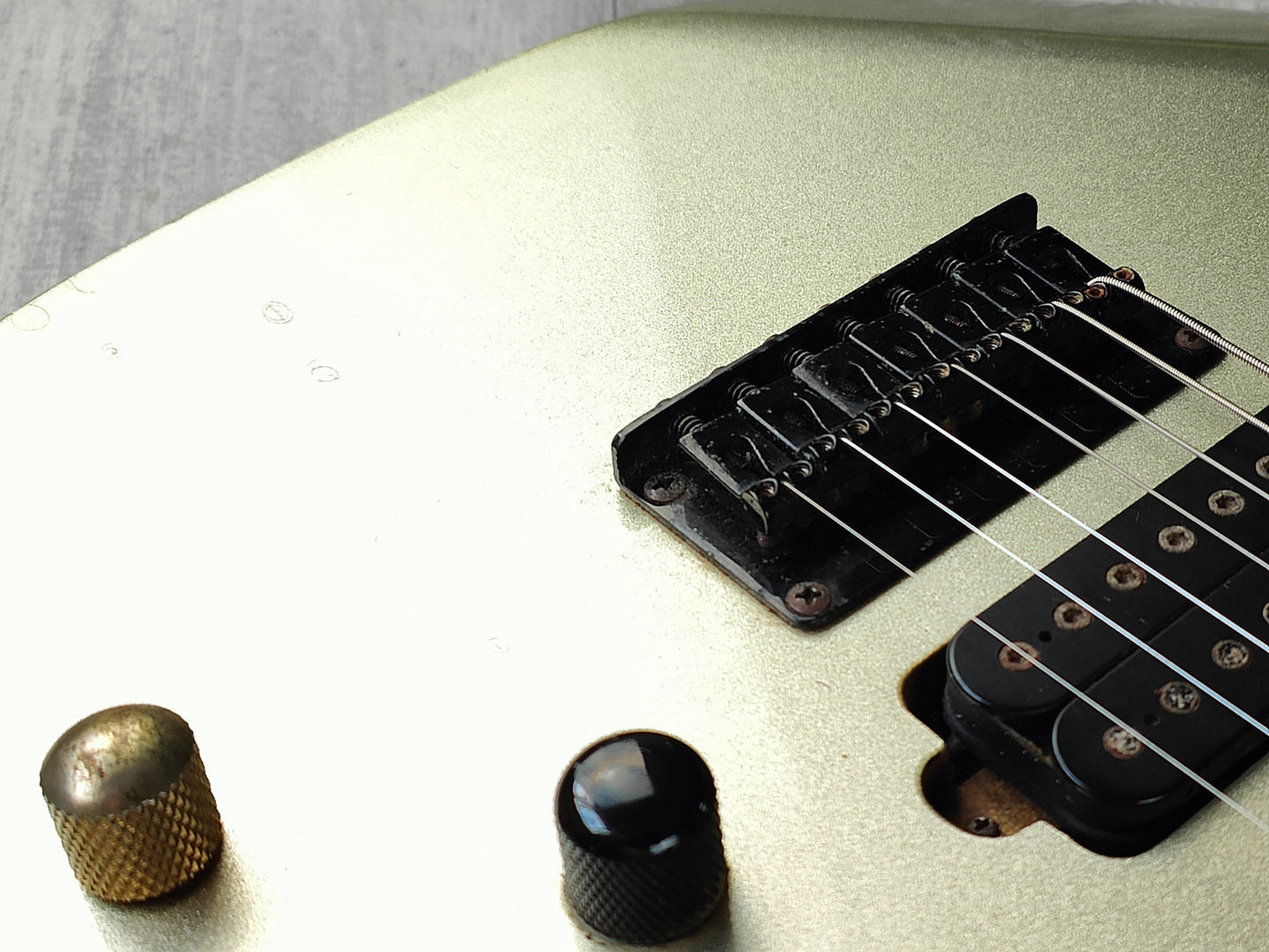 2000 Ibanez Japan RG7621 7 String HH Superstrat (Zinc Silver)