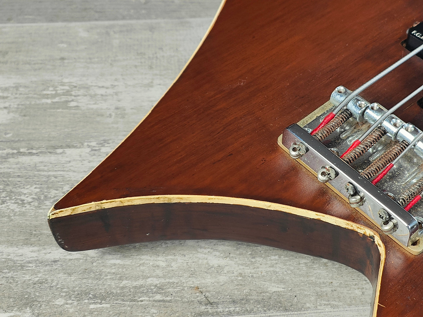 1990 B.C Rich Japan Warlock Bass w/EMG Pickup (Brown)