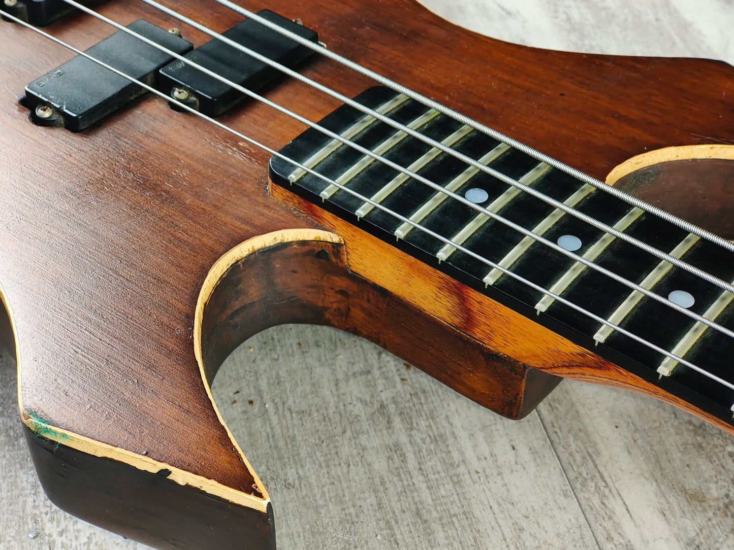 1990 B.C Rich Japan Warlock Bass w/EMG Pickup (Brown)