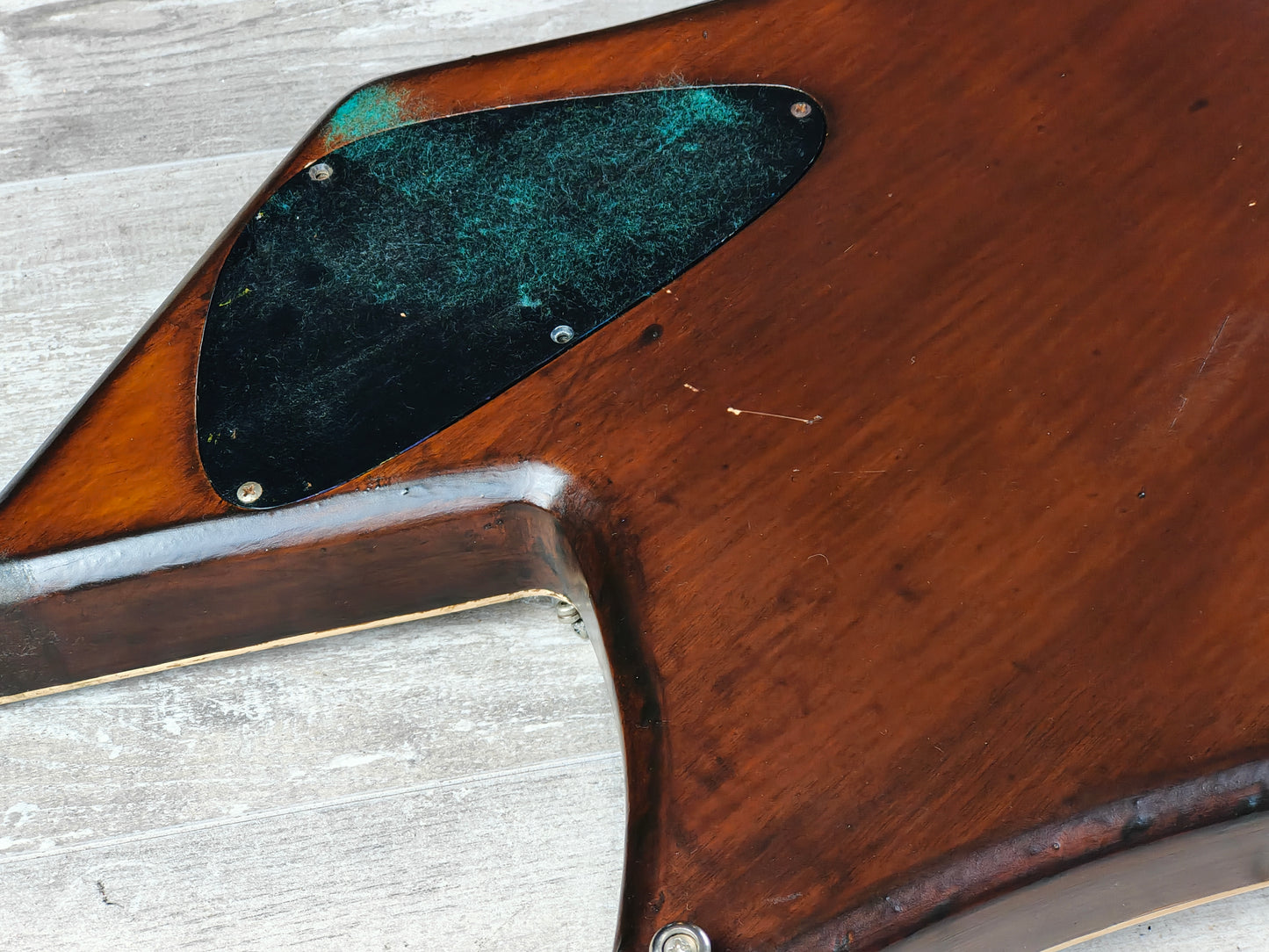 1990 B.C Rich Japan Warlock Bass w/EMG Pickup (Brown)