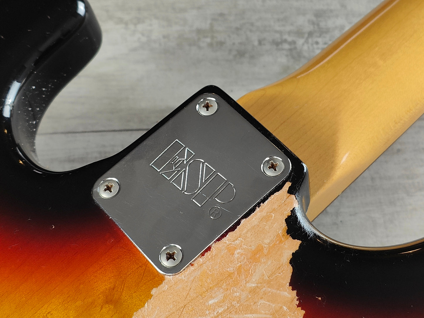 2007 Navigator (by ESP Japan) NJB-280LTD Jazz Bass (Sunburst)