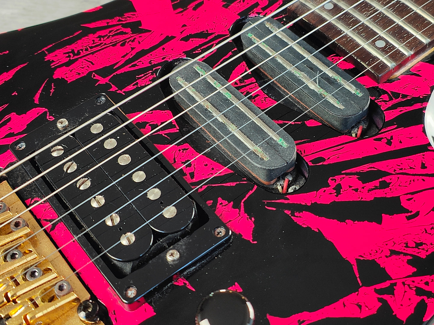 1990 Aria Pro II Japan Magna "Aura" Artist Model Superstrat (Pink Graffiti)