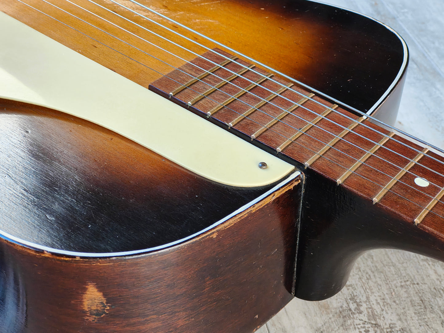 1950's Alver (by Maton) Australian Made Archtop Acoustic (Brown Sunburst)