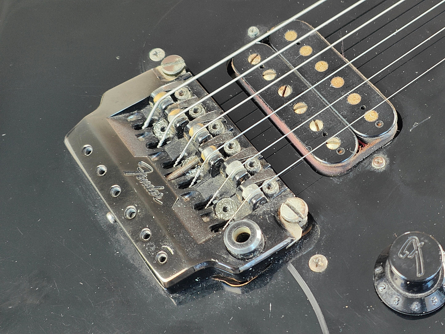 1984 Fender Japan ST-555 HH Contemporary Stratocaster (Black)