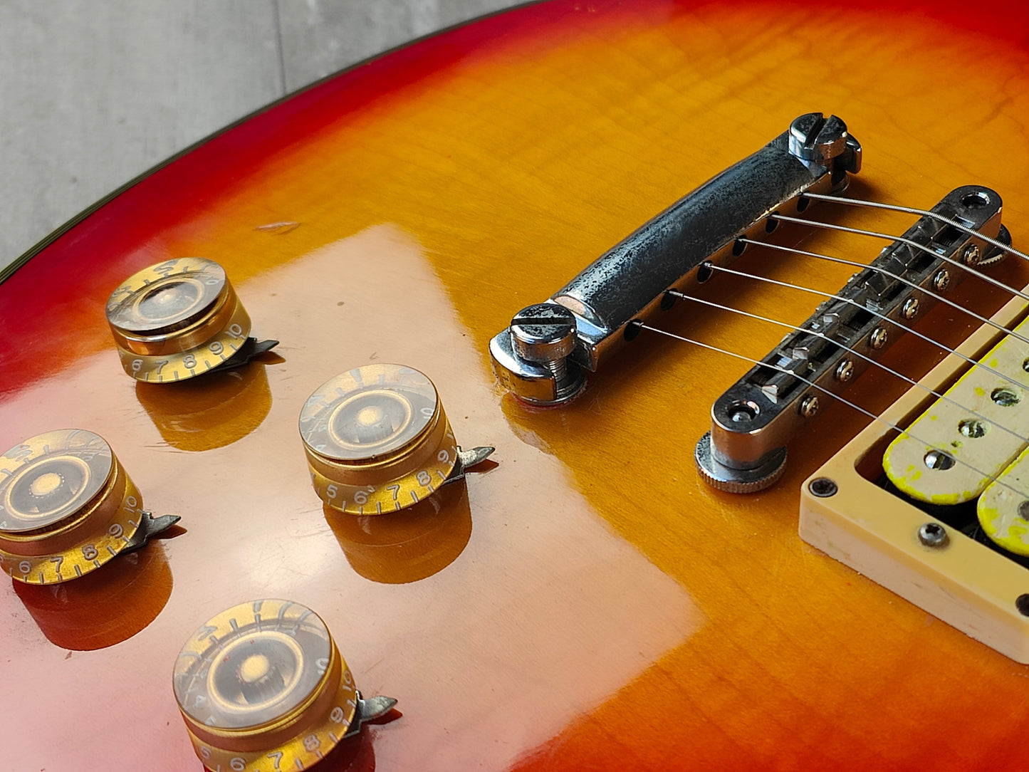 1978 Greco Japan EG-600PR 3PU Les Paul Custom (Cherry Sunburst)