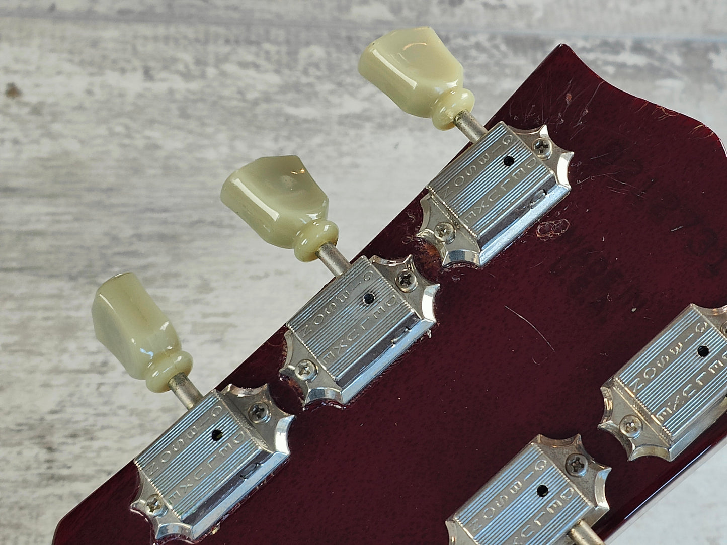 1997 Gibson USA Les Paul Studio (Wine Red)