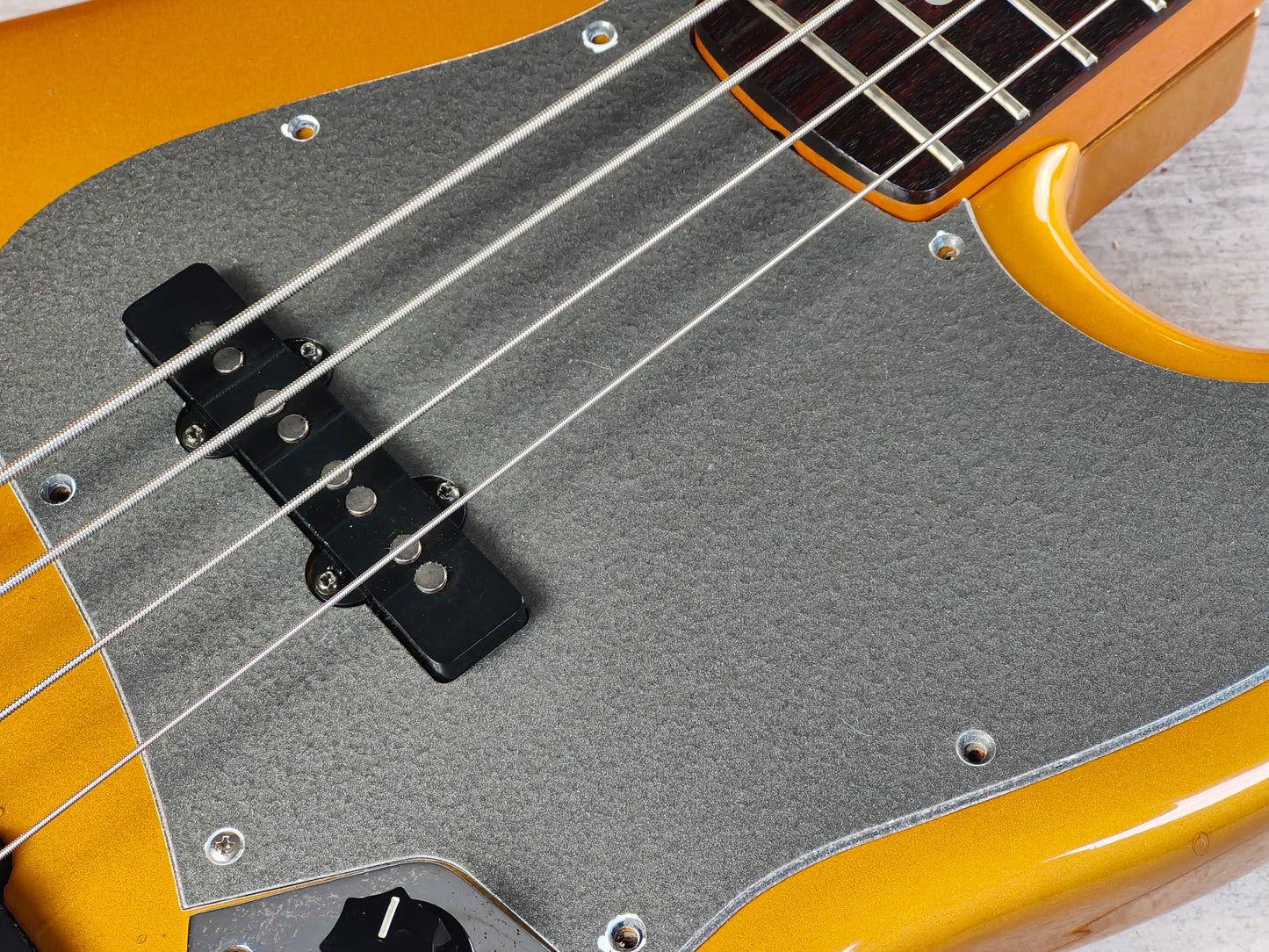 ESP Navigator Japan Jazz Bass (Gold)