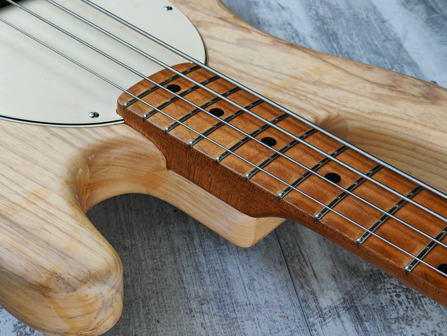 1999 Ernie Ball Music Man USA Stingray Bass (Natural)
