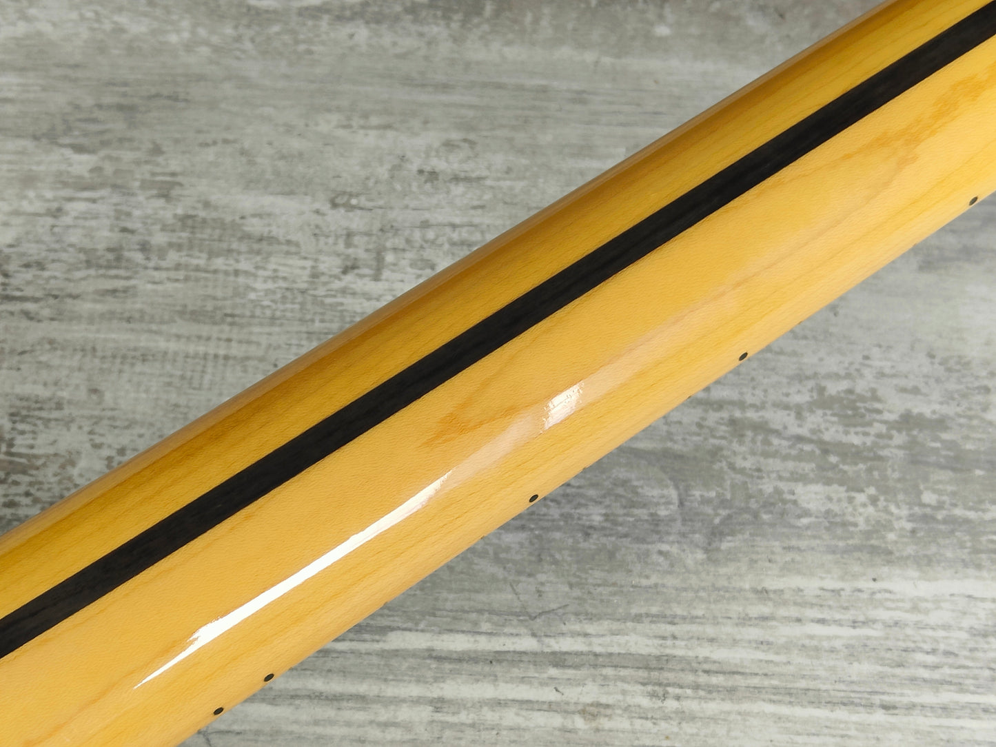 1978 Fernandes Japan FST-70 Scalloped Vintage Stratocaster (Vintage White)