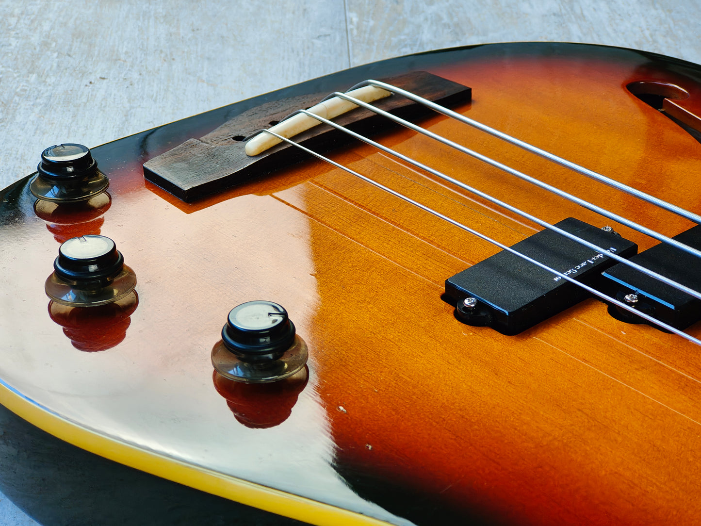 1991 Fender Japan PBAC-100FL Fretless Thinline Electric/Acoustic Precision Bass (Sunburst)