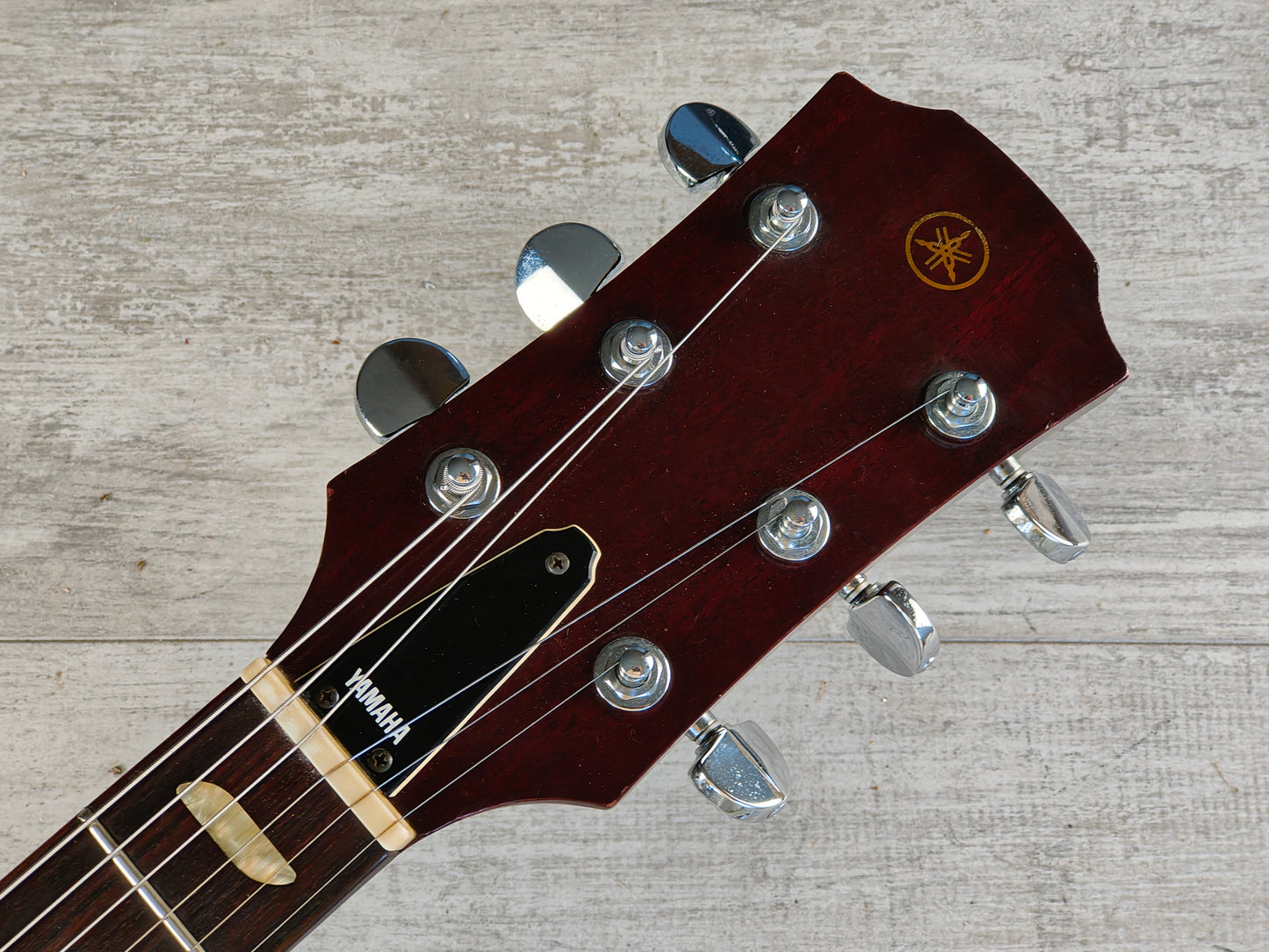 1973 Yamaha Japan SG-35 Double Cutaway SG (Wine Red)