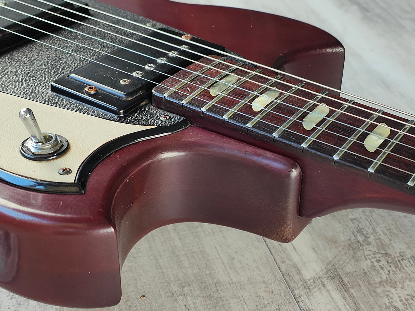 1973 Yamaha Japan SG-35 Double Cutaway SG (Wine Red)