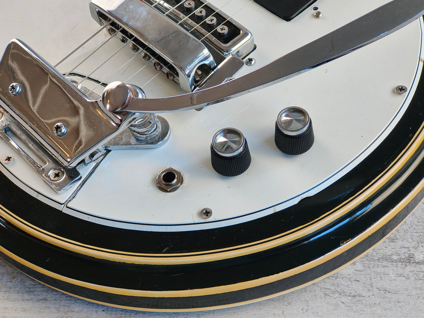 1968 Kawai Japan CB-2V "Banjitar" Electric Guitar (Round & Cute)