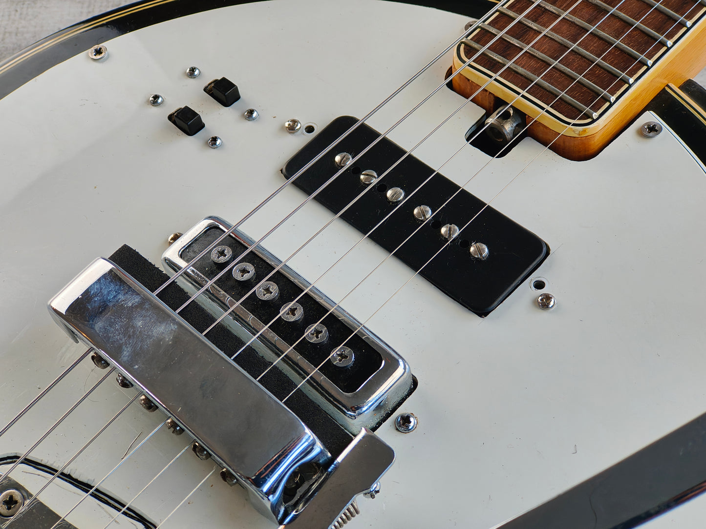 1968 Kawai Japan CB-2V "Banjitar" Electric Guitar (Round & Cute)