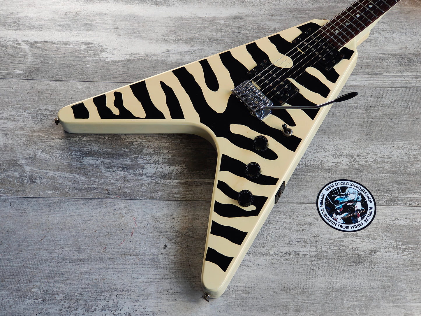 Rocky (by Cort) Flying V (Black & White Tiger Stripe)