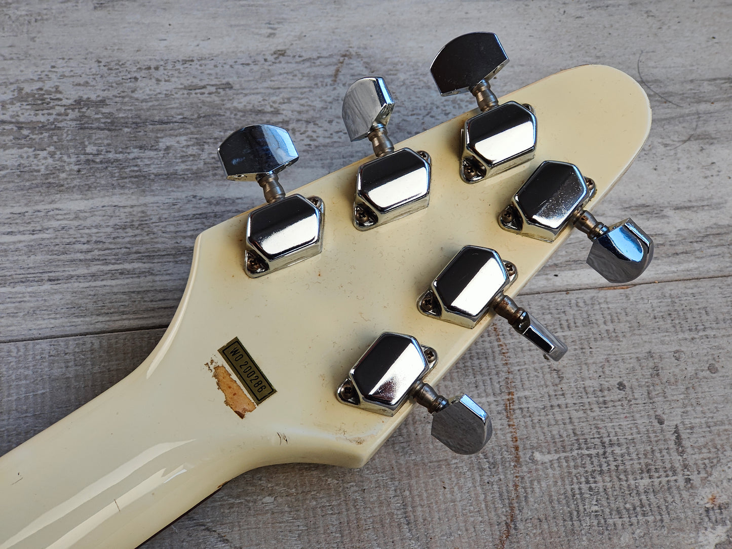 Rocky (by Cort) Flying V (Black & White Tiger Stripe)