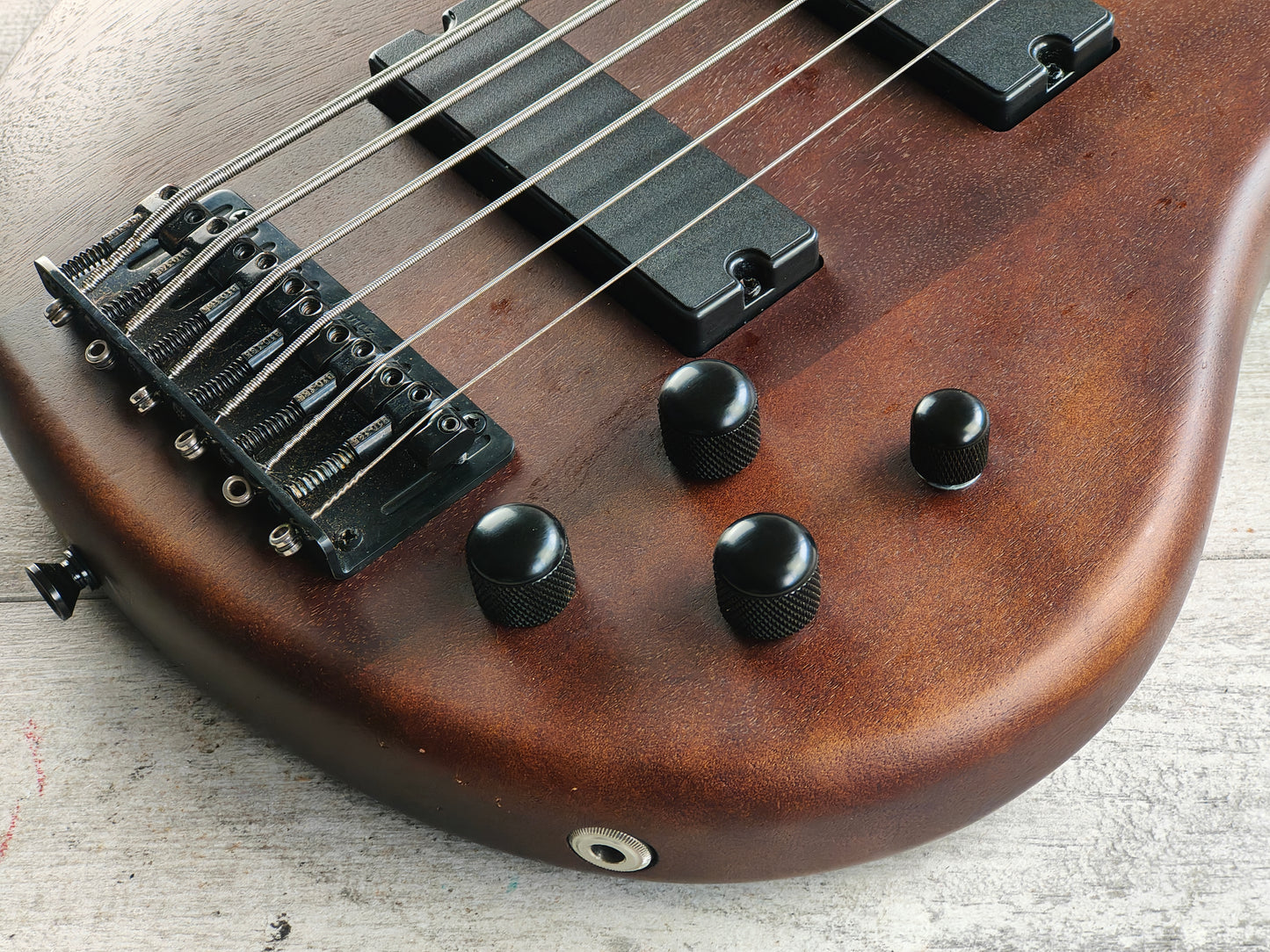 Ibanez SR206B WNF SR GIO 6-String Electric Bass (Walnut Flat)
