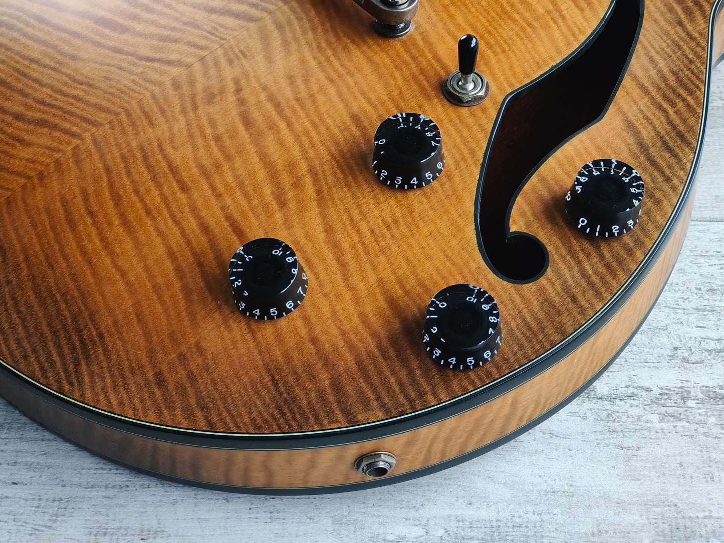 2006 Ibanez AGS83B Artcore Series Hollowbody (Antique Burst)