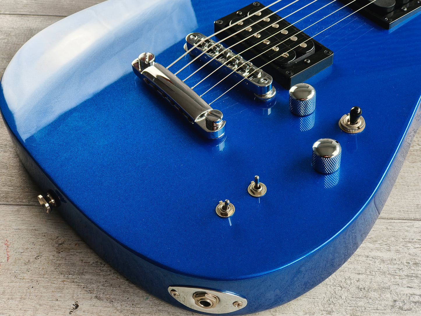 2022 Manson (Cort) MBM-2 Matthew Bellamy Signature Model w/Sustainiac (Meta Blue)