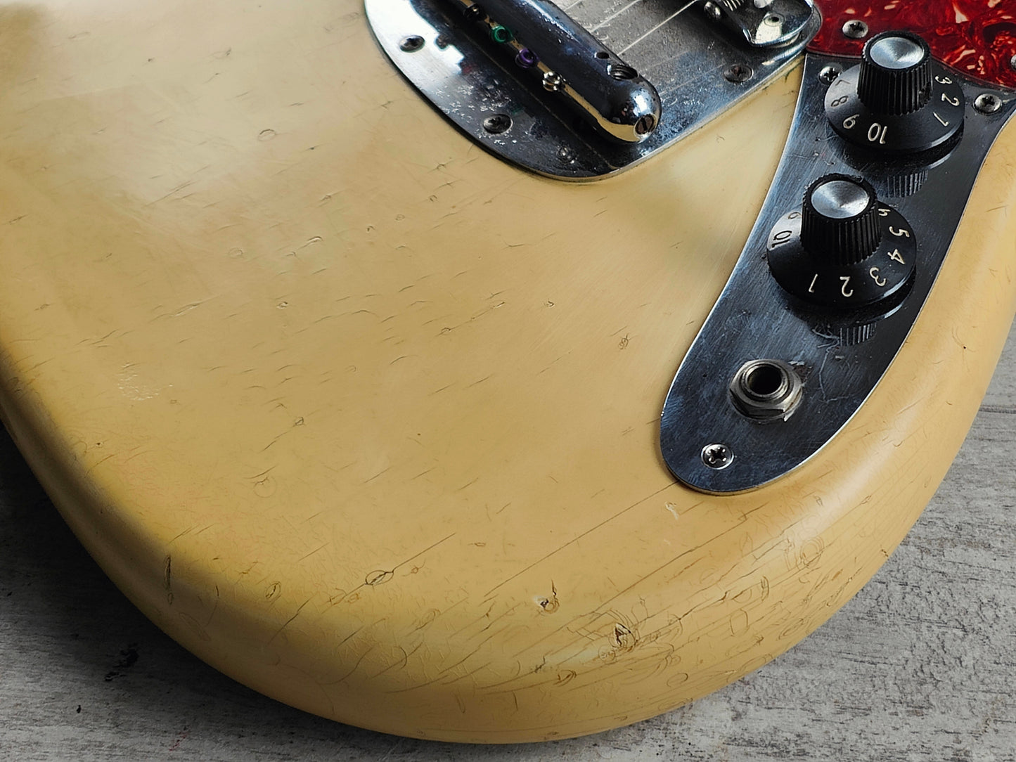 1973 Fender USA Mustang (Aged Olympic White)