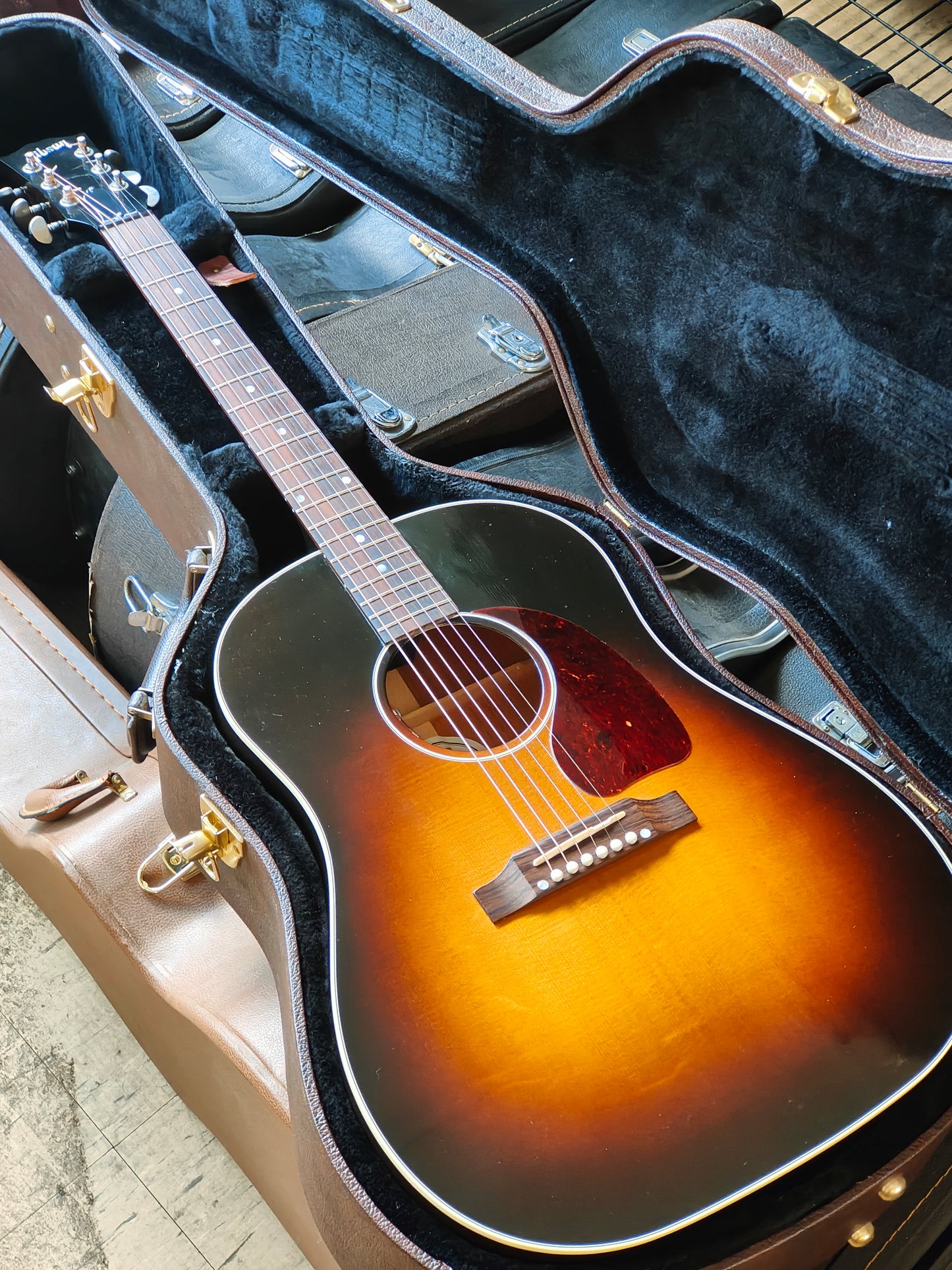 2021 Gibson J-45 Standard Acoustic Guitar w/LR Baggs (Vintage Sunburst)