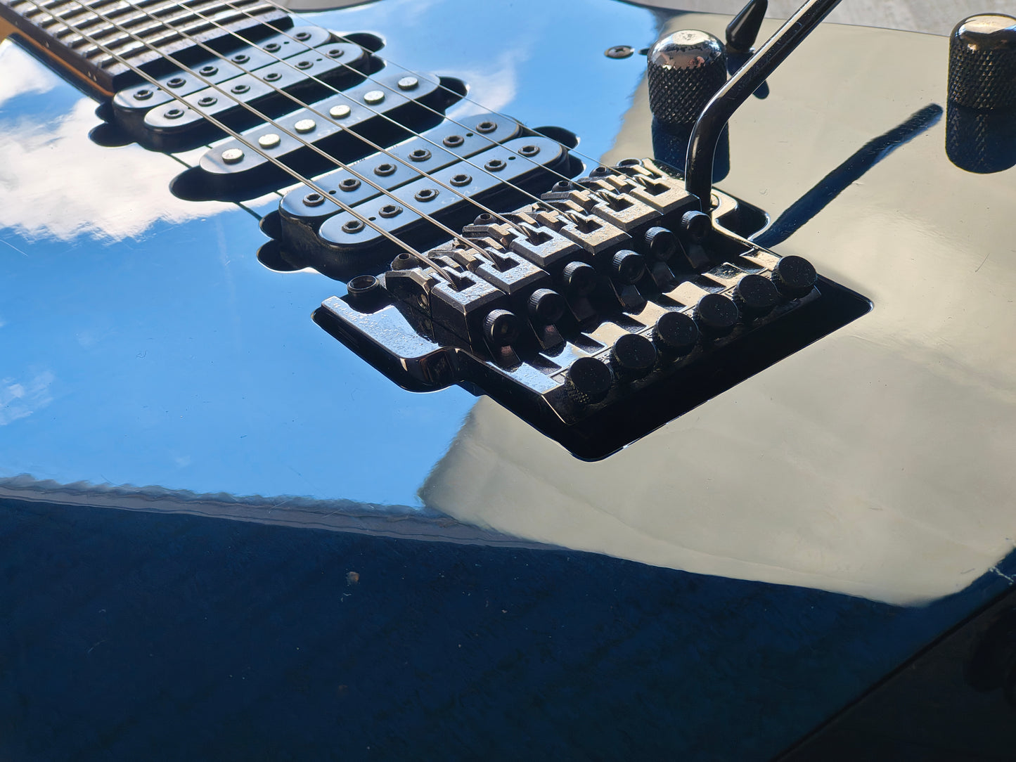 2000 Ibanez Japan RG680CM HSH Superstrat (Curly Maple Deep Blue)