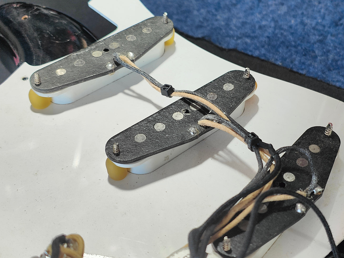 1981 Tokai Japan ST-70 Springy Sound '57 Reissue Stratocaster (Black)